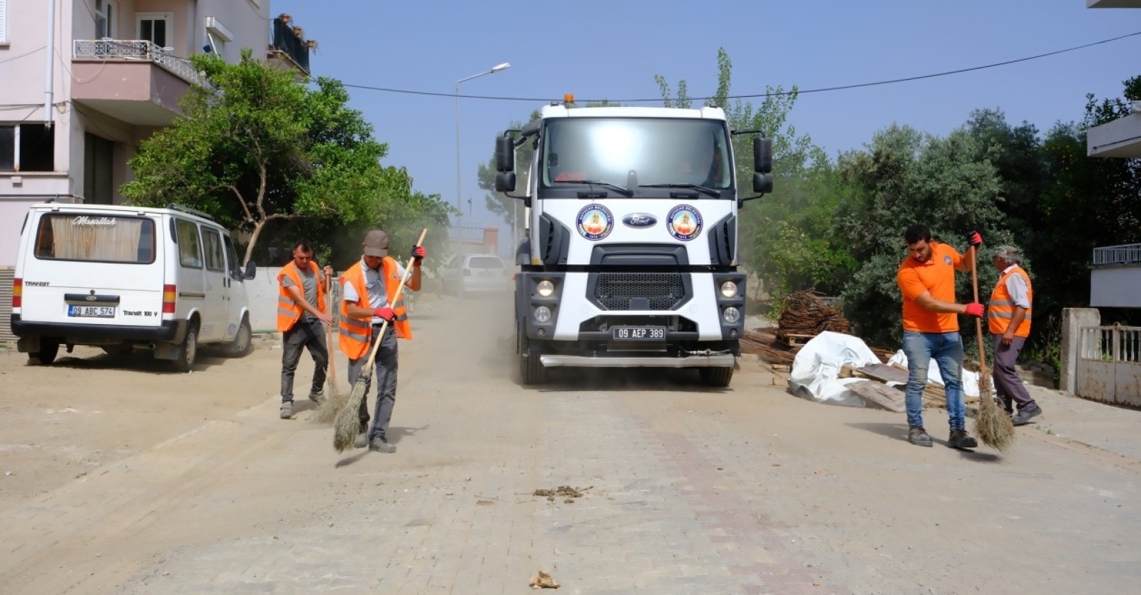 Kuyucakta temizlik çalışmaları sürüyor