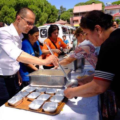 Kuyucak Belediyesi'nden aşure hayrı