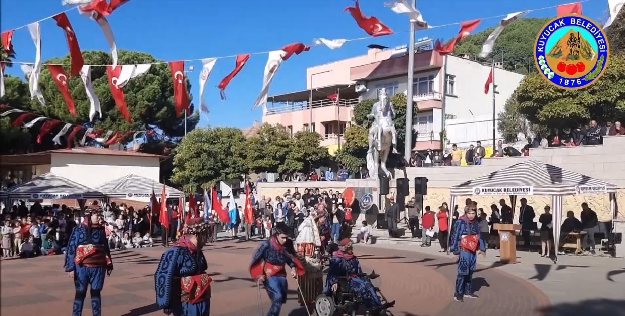  Kuyucak'ta 29 Ekim Cumhuriyet Bayramı Özel Çocuklarımızın Gösterileri